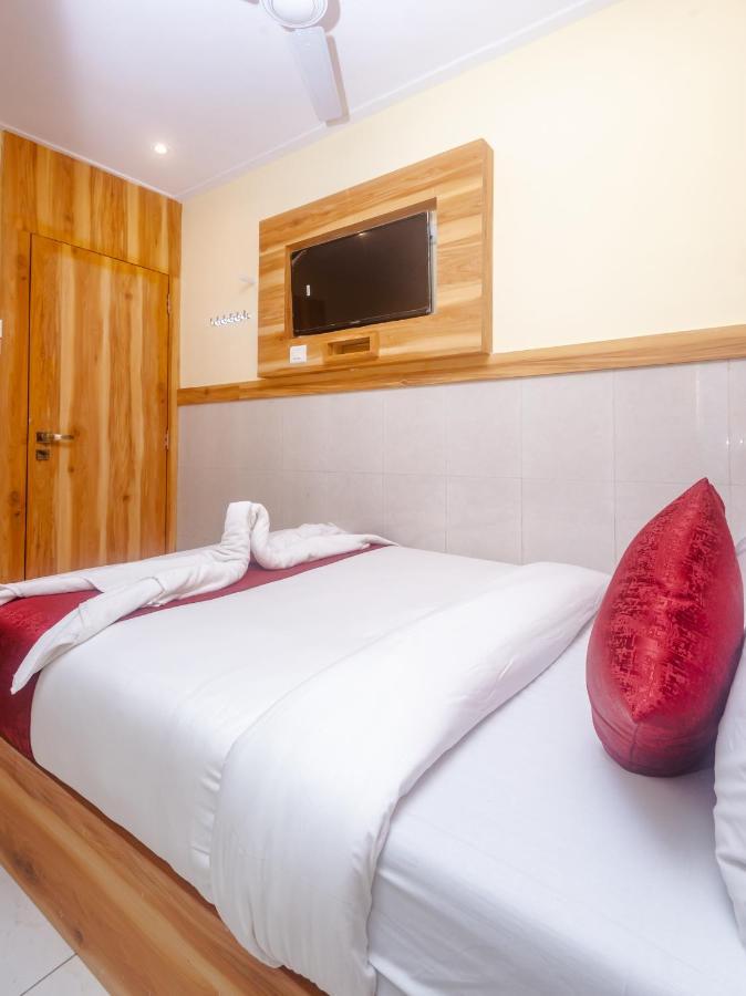 מומביי Aman Hotel Near Cst מראה חיצוני תמונה
