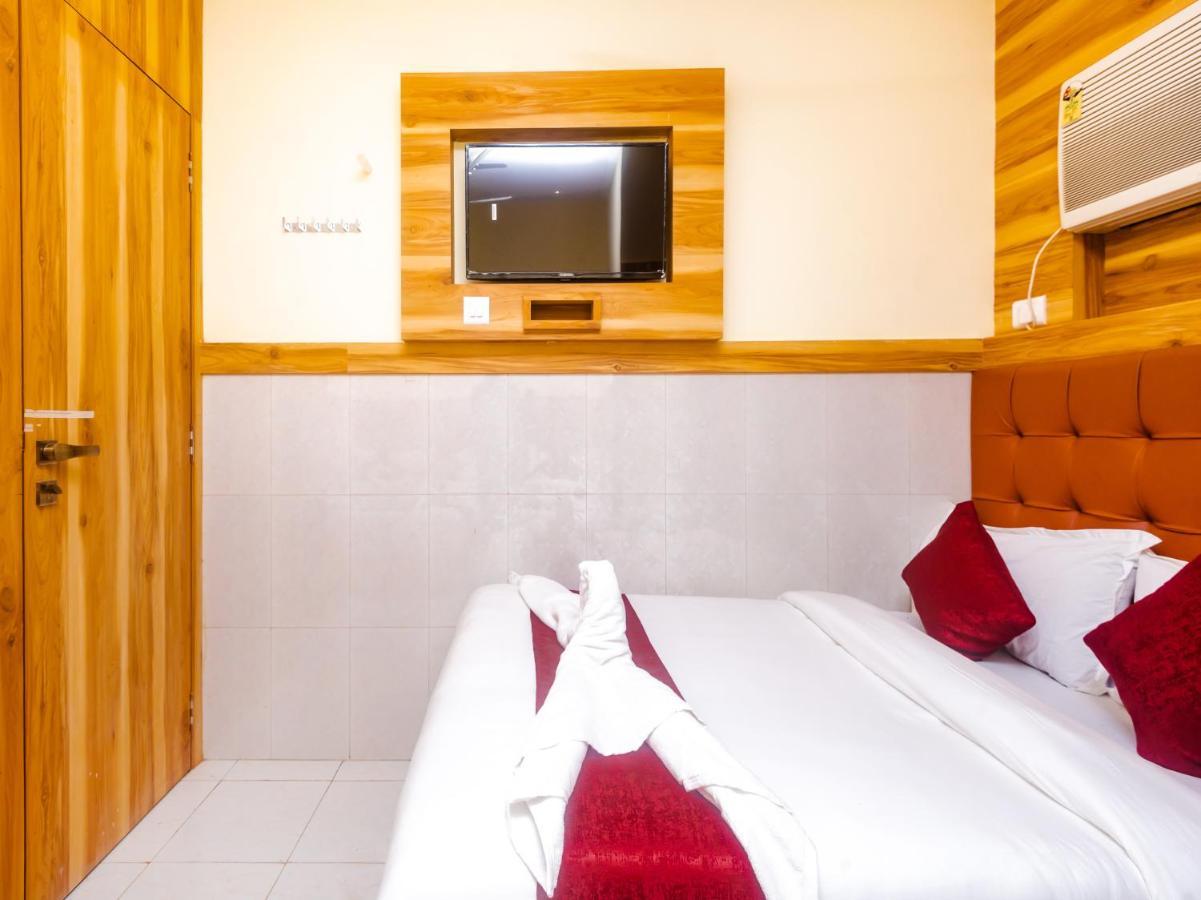 מומביי Aman Hotel Near Cst מראה חיצוני תמונה