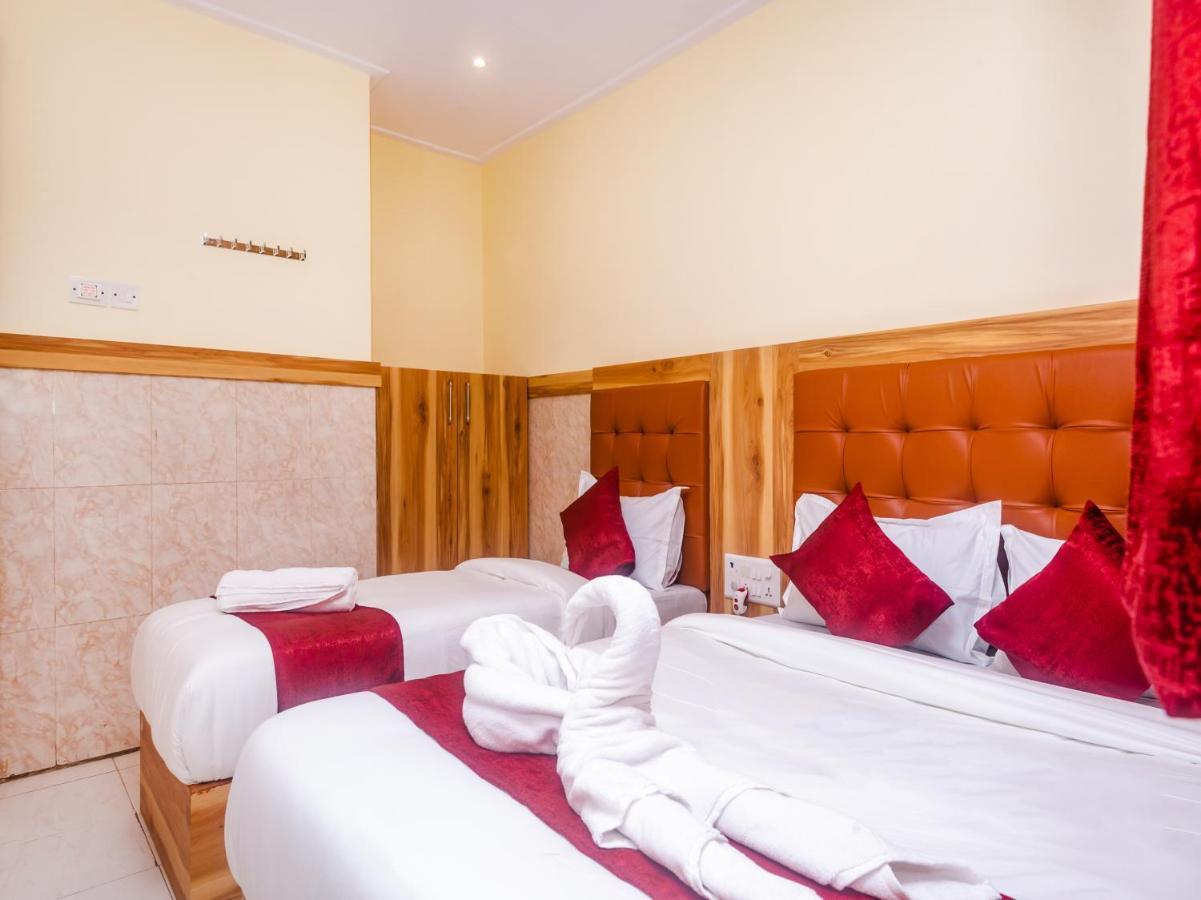 מומביי Aman Hotel Near Cst מראה חיצוני תמונה